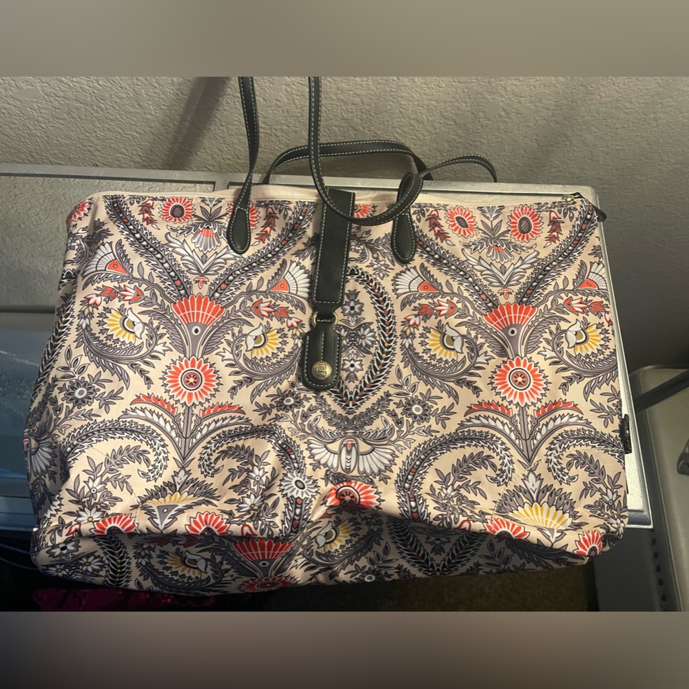 The LoveSac Tote